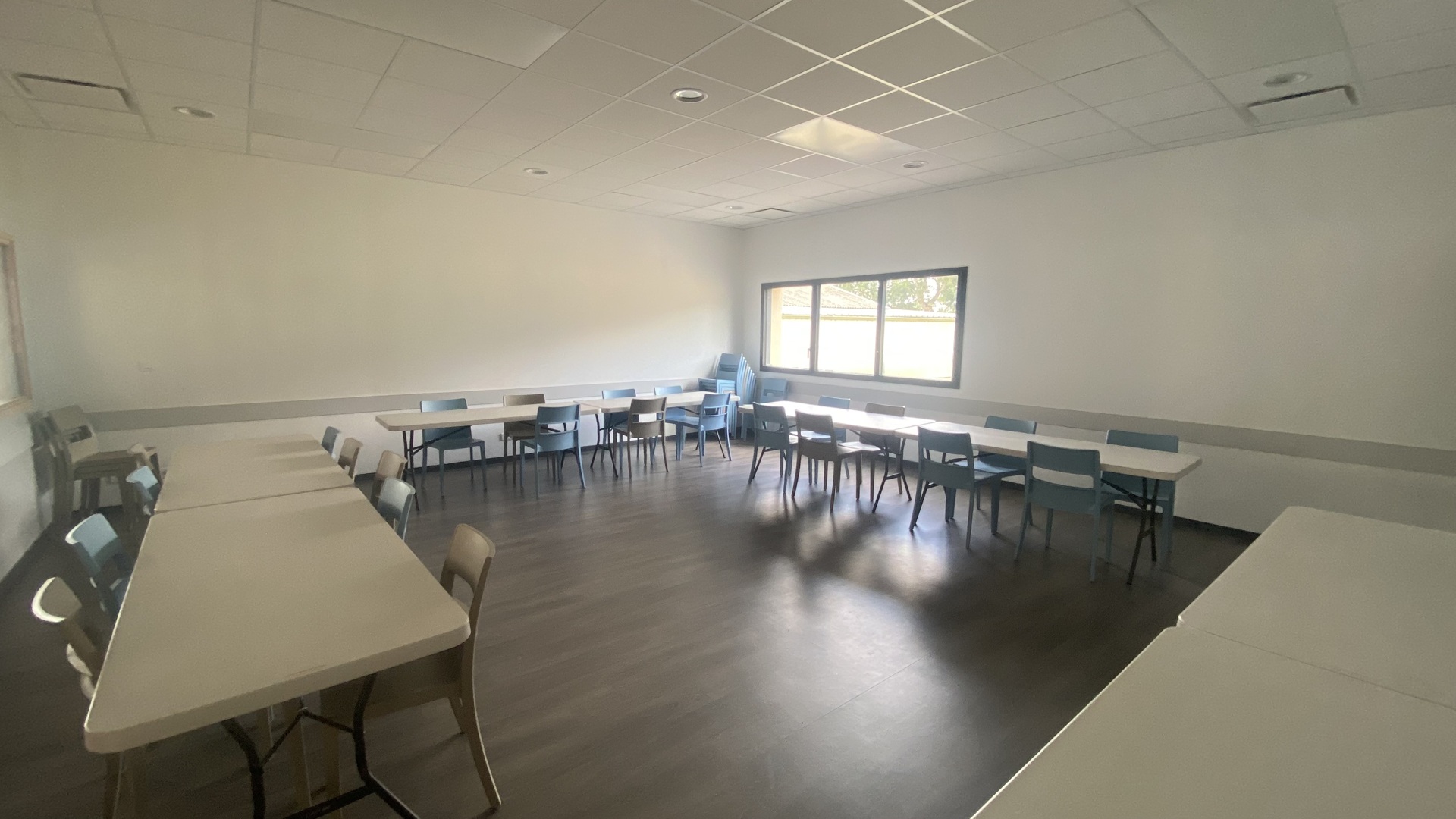 grande salle (50 personnes)
